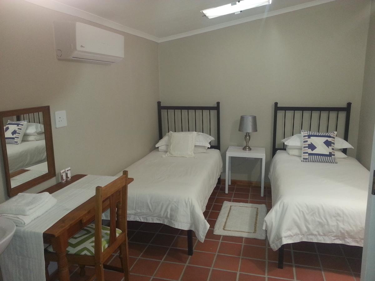 Middelkraal Accommodation Garies Экстерьер фото